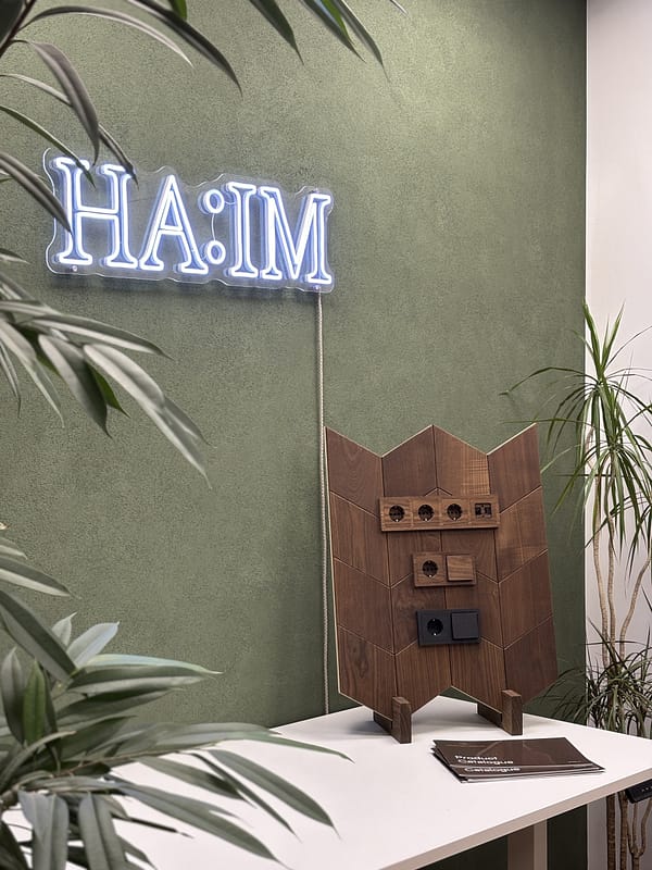 wemel wood näidispaneel Haim viimistlussalongis